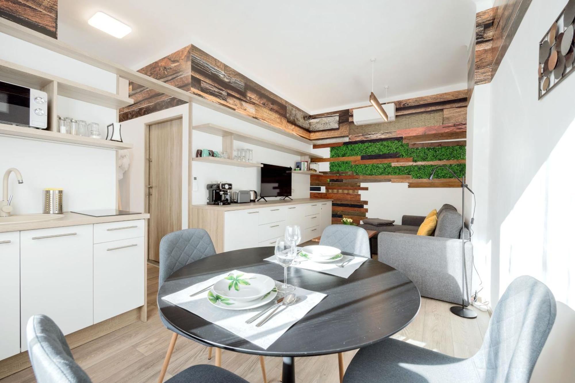 Elemental Retreats - Wood & Water Studios Boedapest Buitenkant foto